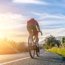 Ciclista cae a barranca de 30 metros en Españita y muere; era estudiante del CECyTE